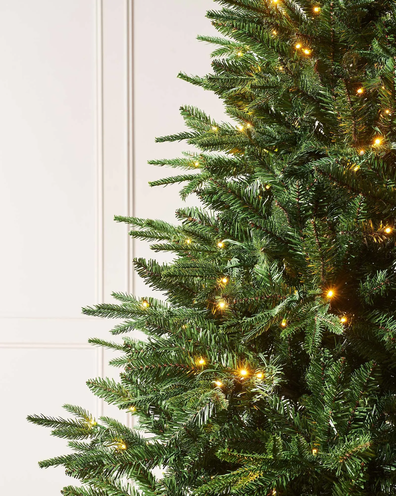 Pre-lit Grand Alaskan Fir Christmas Tree, Multi Colour, 5 ft